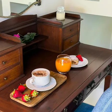 La Bed and Breakfast 4*