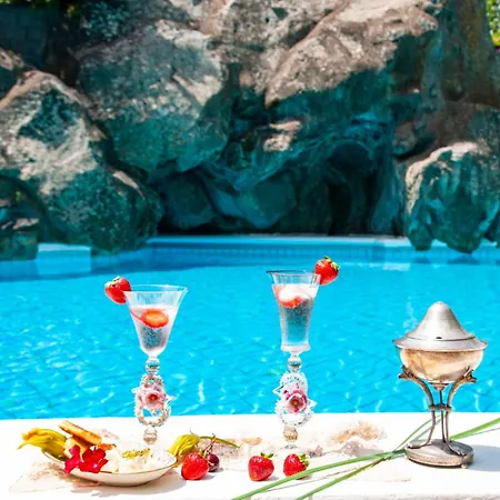 La Отель типа 